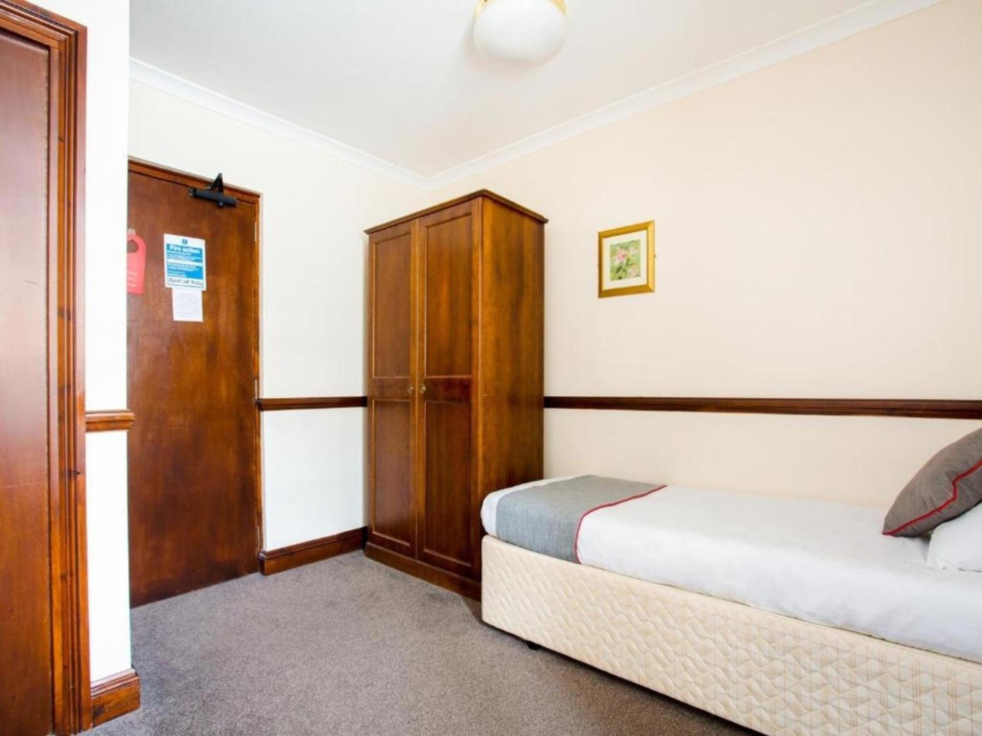 Brunel Inn Saltash Room photo